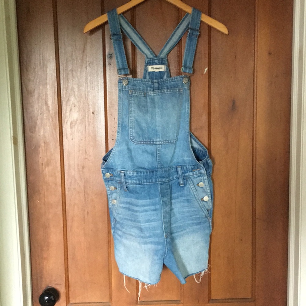 Madewell cut off overall shorts